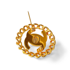 Vintage CHANEL golden chain frame turn lock CC pin brooch. Gorgeous jewelry. Coco mark brooch. 061015ac1