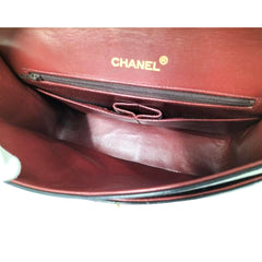 Vintage CHANEL black lambskin classic 2.55 double flap shoulder purse with golden chain straps. Make you even more chic. 061107k1ys
