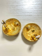 Vintage CHANEL gold tone matelasse round earrings with CC mark. Classic vintage Chanel jewelry. 070217ys1