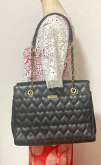 Vintage MOSCHINO black heart shape quilting lambskin tote bag with golden chains. Chic and functional purse. 070603ac1