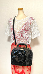 Vintage CHANEL Black Patent Enamel Vanity Bag — Lunchbox Shape Shoulder Bag with Large CC Stitch Motif — 080116re1