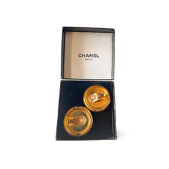 Vintage CHANEL golden round earrings with mademoiselle face and logo. Gorgeous jewlery. 061029ac1