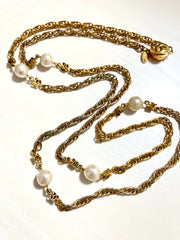 Vintage CHANEL long necklace with faux pearl and mini CC marks. Can be worn as double or as bracelet. Classic jewelry piece. 061217ac3