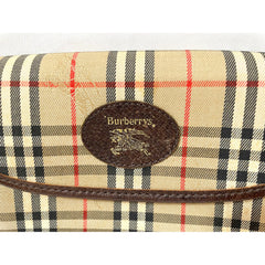 Vintage Burberry classic beige nova check fabric mini clutch wallet purse leather trimmings. Unisex purse. 051206ya1