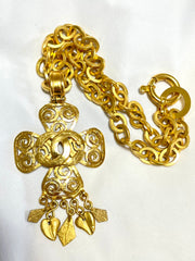 Vintage Chanel thick chain statement necklace with spiral petal flower, clover CC top and dangling leaves. Gorgeous jewelry. 070204ac2