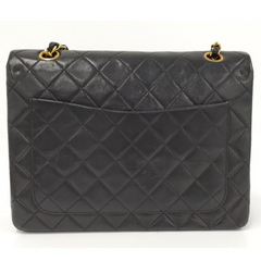 Vintage CHANEL black lambskin classic 2.55 double flap shoulder purse with golden chain straps. Make you even more chic. 061107k1ys