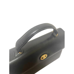 Vintage Burberry genuine black leather handbag with golden logo motif and Nova check linings. Can be shoulder bag. 081005ys1
