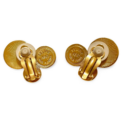 Vintage Celine golden 3 round frame faux pearl earrings. Classic jewelry piece back in the era. 061001ac2