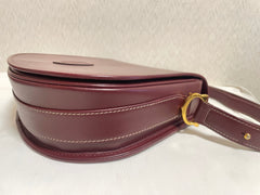 Vintage Cartier wine, bordeaux leather shoulder bag with embossed logo, purse from must de Cartier collection. Great daily bag. 070128ac3