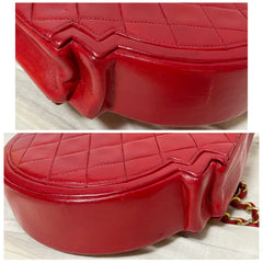 Vintage Chanel red lambskin chain shoulder bag with CC mark and gold chain in rare and unique round shape. 060723ac3