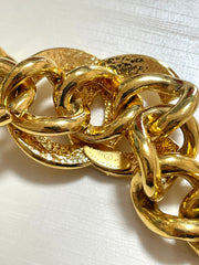 Vintage Chanel chain bracelet with large CC mark. Must have gorgeous jewelry. 061217ac4