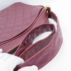 Vintage CHANEL wine caviar leather messenger large, jumbo shoulder bag with golden CC ball charm. Classic purse for daily use. 060922ys