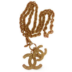 Vintage CHANEL heavy chain necklace with large and small woven design CC mark pendant top. Gorgeous masterpiece jewelry. 070107ac2