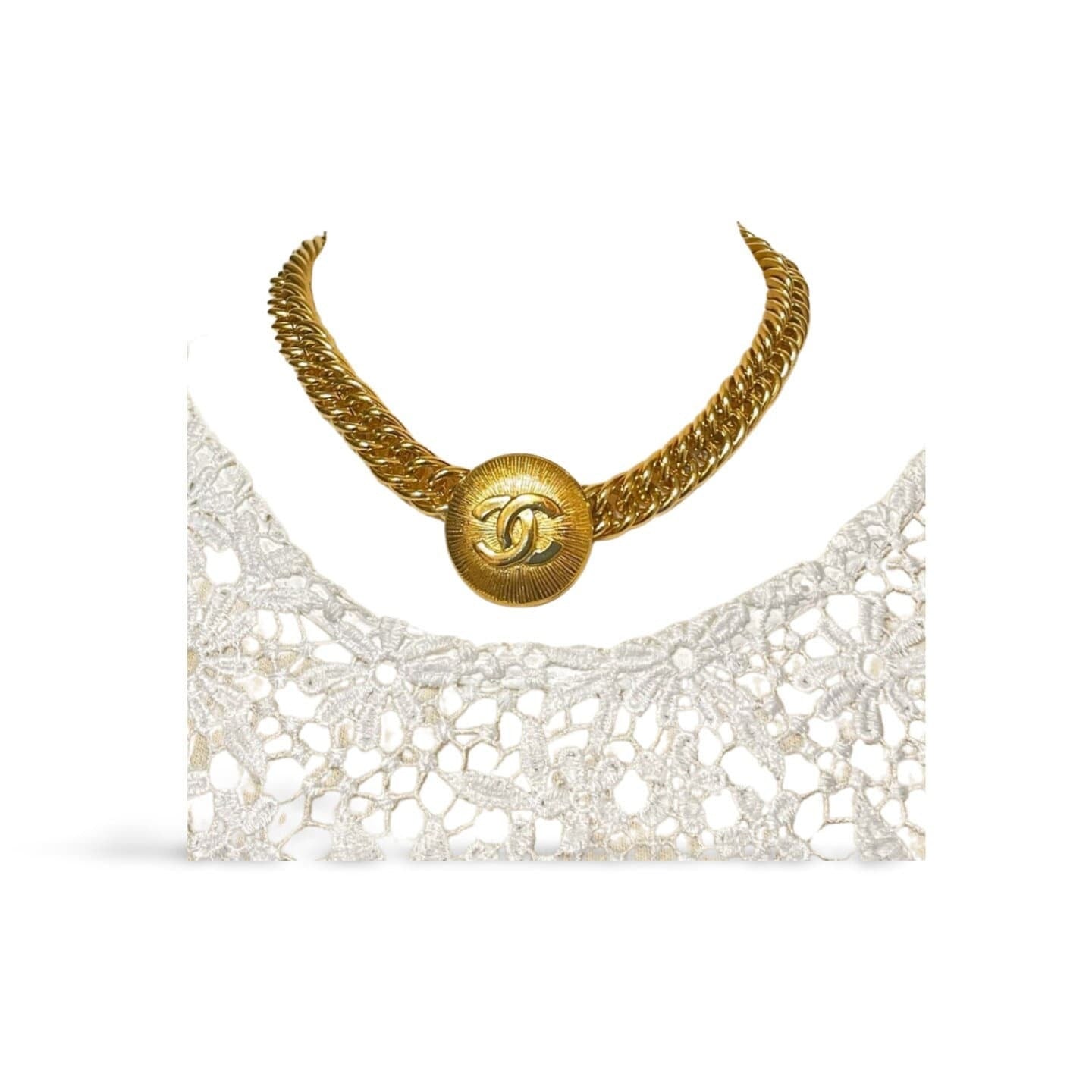 Vintage CHANEL nice and heavy golden chain necklace with round sunburst CC mark. Gorgeous jewelry. Best gift idea. 060312ac1