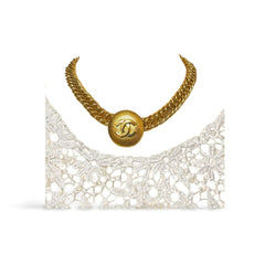 Vintage CHANEL nice and heavy golden chain necklace with round sunburst CC mark. Gorgeous jewelry. Best gift idea. 060312ac1