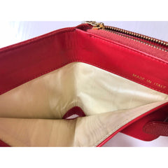 Vintage CHANEL red caviar skin round zipper wallet with CC stitch mark.  Best vintage gift. 0502061