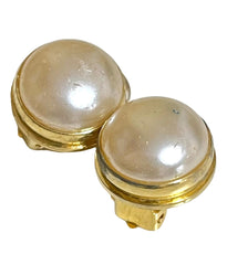 Vintage Celine small round faux pearl earrings with golden frame. Classic jewelry piece back in the era. 0409202