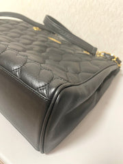 Vintage MOSCHINO black heart shape quilting lambskin tote bag with golden chains. Chic and functional purse. 070603ac1