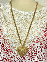 MINT. Vintage NINA RICCI skinny chain necklace with crystal heart logo top. 050918ya1
