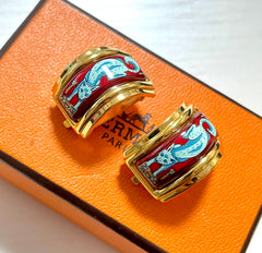 Vintage Hermes cloisonne enamel golden earrings with blue fox design. Classic Hermes jewelry. 060924ac1