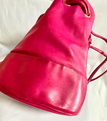 Vintage CHANEL fusia pink lambskin hobo bucket shoulder bag with CC golden balls and CC stitch mark. 050919ac1