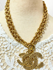Vintage CHANEL heavy chain necklace with large and small woven design CC mark pendant top. Gorgeous masterpiece jewelry. 070107ac2