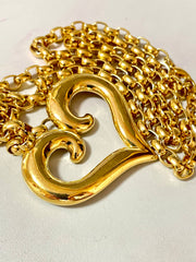 Vintage Nina Ricci large chain necklace with large heart pendant top. 050919ya1