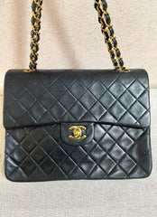 Vintage CHANEL black lambskin classic 2.55 double flap shoulder purse with golden chain straps. Make you even more chic. 061203ac1