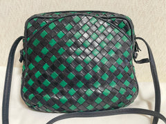 Vintage Bottega Veneta intrecciato navy and green woven lamb leather shoulder bag. 070203ys1