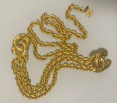 Vintage CHANEL gold chain belt with triple layer chains and two large matelasse CC mark charms. Gorgeous belt. 41.7"/106cm. 070527ac4
