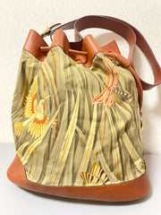 Vintage Salvatore Ferragamo bird and dragonfly print brown leather hobo shoulder bag with drawstrings. Tropical bag. 070520ac5