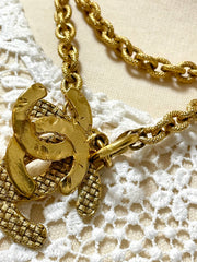 Vintage CHANEL heavy chain necklace with large and small woven design CC mark pendant top. Gorgeous masterpiece jewelry. 070107ac2