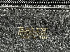 Vintage BALLY genuine ostrich leather kelly ado sport style shoulder bag purse with gold tone hardware and twisted straps. 061024y1