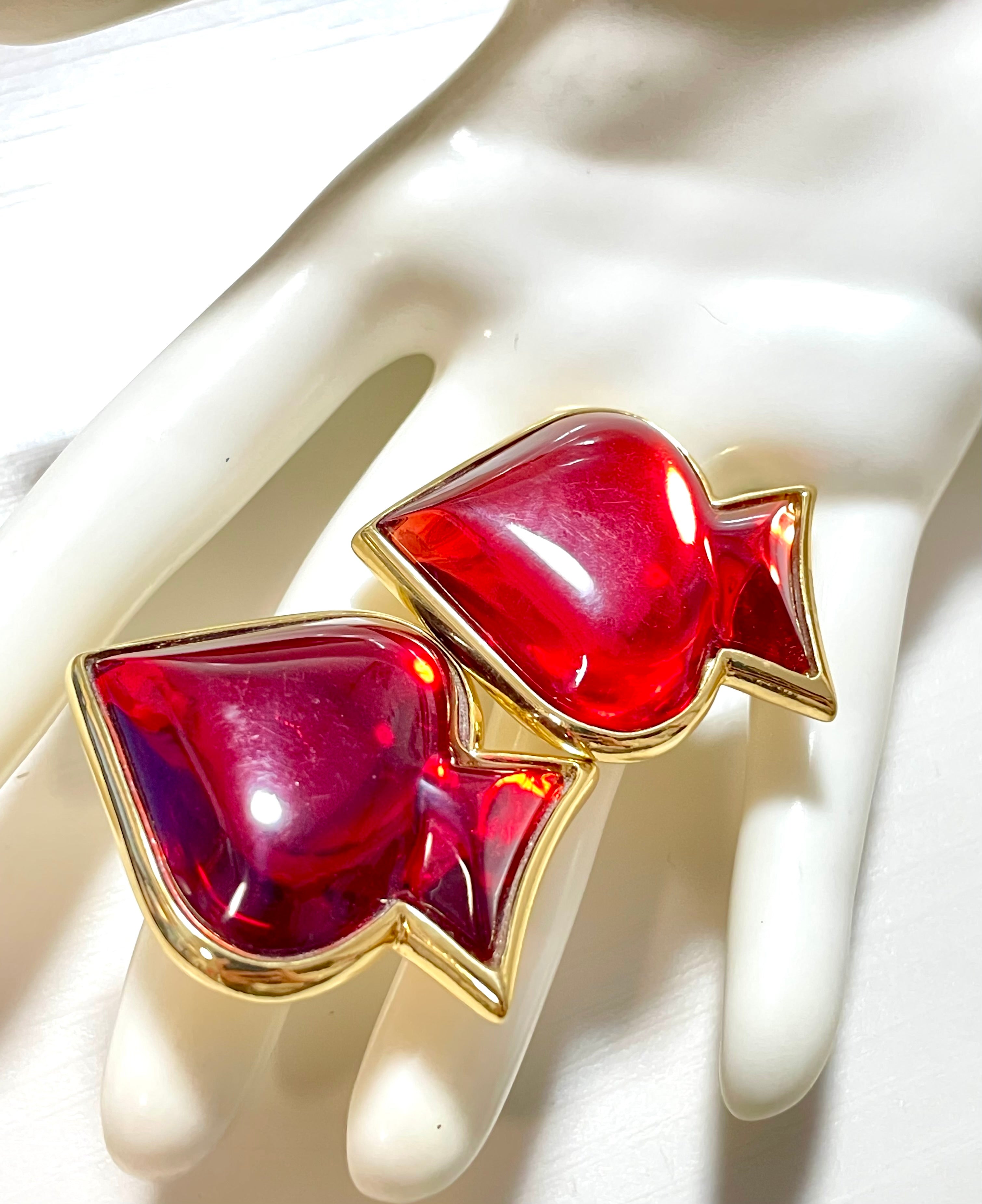 Vintage Yves Saint Laurent red gripoix stone spade earrings with golden frames. Gorgeous design YSL jewelry. 070128ac6