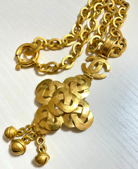 MINT. Vintage Chanel thick chain statement necklace with knot and CC mark pendant top and bells. Gorgeous masterpiece. 061224ac3