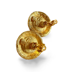 Vintage CHANEL round earrings with elaborated golden frames, faux pearl earrings. Rare Chanel vintage jewelry. 060728br9