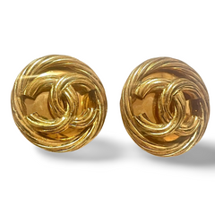1990s. Vintage CHANEL golden round earrings with twisted frames and CC mark. Classic vintage Chanel jewelry. 070624ac1