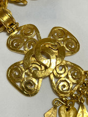 Vintage Chanel thick chain statement necklace with spiral petal flower, clover CC top and dangling leaves. Gorgeous jewelry. 070204ac2