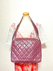 Vintage CHANEL wine caviar leather messenger large, jumbo shoulder bag with golden CC ball charm. Classic purse for daily use. 060922ys