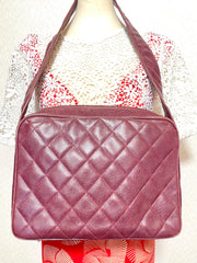 Vintage CHANEL wine caviar leather messenger large, jumbo shoulder bag with golden CC ball charm. Classic purse for daily use. 060922ys