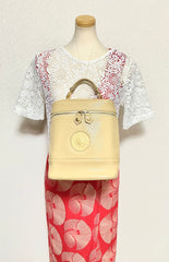 Vintage Gianni Versace cream yellow vanity large purse with golden logo charms. Perfect gift idea. Lady Gaga style. 041205ac2
