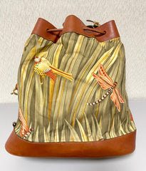 Vintage Salvatore Ferragamo bird and dragonfly print brown leather hobo shoulder bag with drawstrings. Tropical bag. 070520ac5