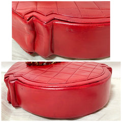 Vintage Chanel red lambskin chain shoulder bag with CC mark and gold chain in rare and unique round shape. 060723ac3