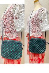Vintage Bottega Veneta intrecciato navy and green woven lamb leather shoulder bag. 070203ys1