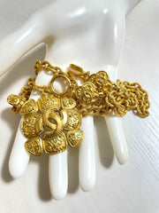 MINT. Vintage CHANEL chain necklace with large arabesque petal flower pendant top and CC mark. Gorgeous masterpiece jewelry. 050510ra4