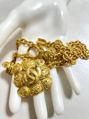 MINT. Vintage CHANEL chain necklace with large arabesque petal flower pendant top and CC mark. Gorgeous masterpiece jewelry. 050510ra4