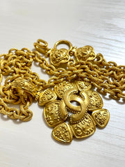 MINT. Vintage CHANEL chain necklace with large arabesque petal flower pendant top and CC mark. Gorgeous masterpiece jewelry. 050510ra4
