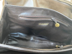 Vintage CHANEL Brown Lambskin Matelassé Tote Bag | Large Gold CC Charm | Classic Daily Handbag | Made in Italy | 050630
