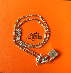 Vintage HERMES silver chain necklace with padlock key charm. Classic 925 silver jewelry piece from Hermes. 050601ya1