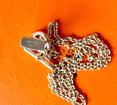 Vintage HERMES silver chain necklace with padlock key charm. Classic 925 silver jewelry piece from Hermes. 050601ya1
